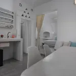 Flaskos Luxury شقة فندقية
