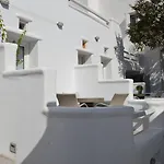 Flaskos Luxury آغيوس ستيفانوس