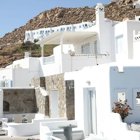 Aparthotel Flaskos Suites And More 4*