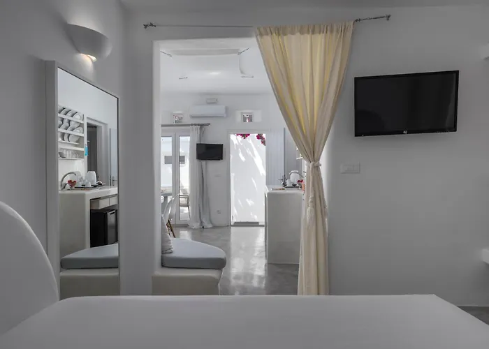 Flaskos Luxury Suites Aparthotel Agios Stefanos (Mykonos)