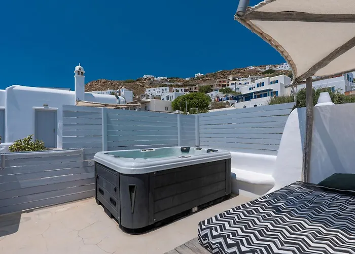 Aparthotel Flaskos Luxury Suites