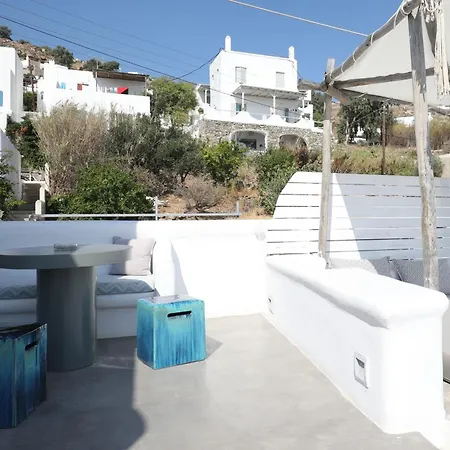 Hotel apartamentowy Flaskos And Agios Stefanos Avliotes