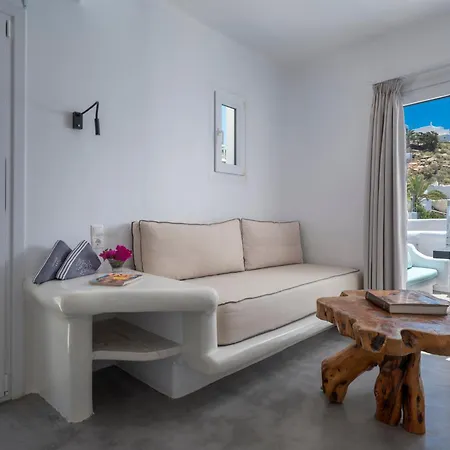 Aparthotel Flaskos Luxury