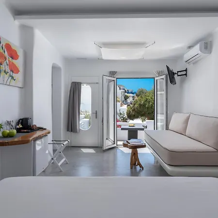 Aparthotel Flaskos Luxury Suites 4*