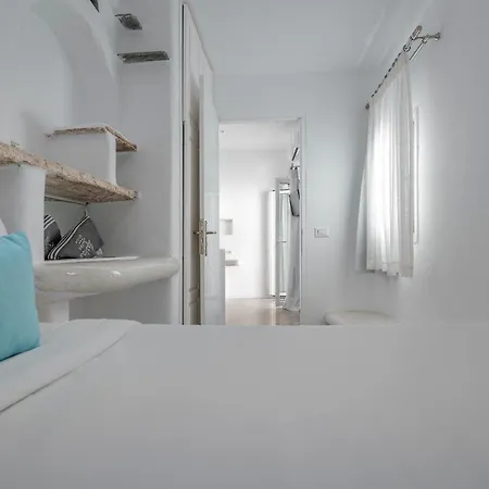 Aparthotel Flaskos Luxury Suites 4*