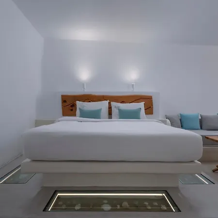 Aparthotel Flaskos Luxury Suites