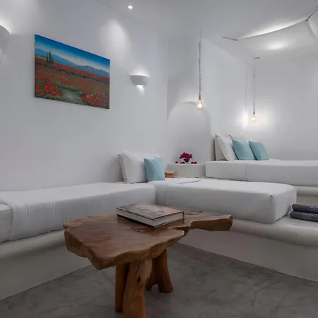 Aparthotel Flaskos Luxury Suites