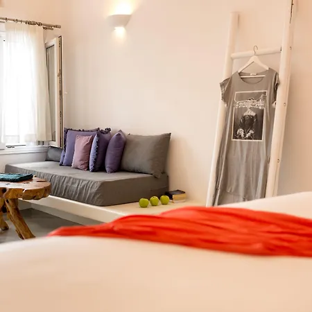 Flaskos Luxury Suites 4* Agios Stefanos (Mykonos)