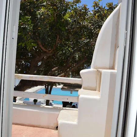Aparthotel Flaskos Luxury 4*