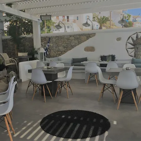 Flaskos Luxury 4*