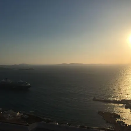 Flaskos Luxury Suites Lejlighedshotel 4*