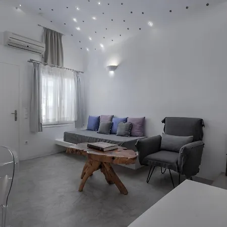 Flaskos Luxury 4*