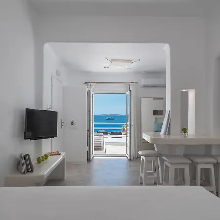 Flaskos Luxury Aparthotel