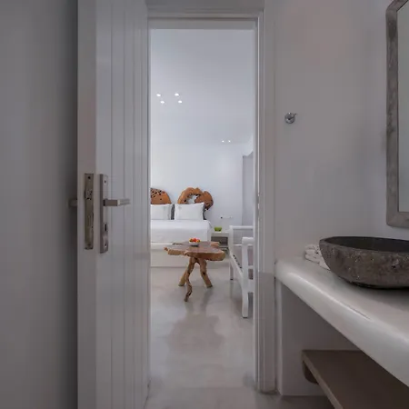 Flaskos Luxury מלון דירות אגיוס סטפנוס