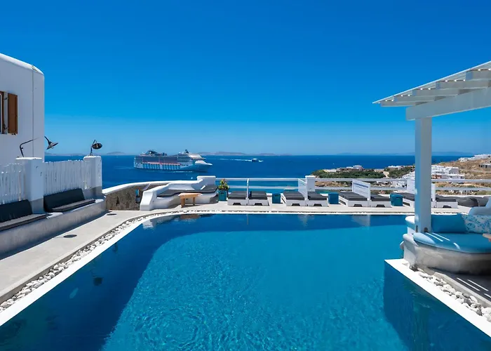 Flaskos Luxury شقة فندقية 4*