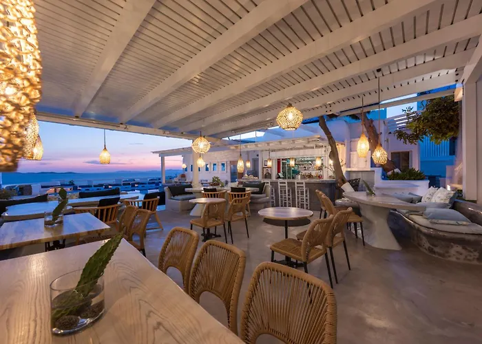 Flaskos Luxury Suites 4* Agios Stefanos (Mykonos)