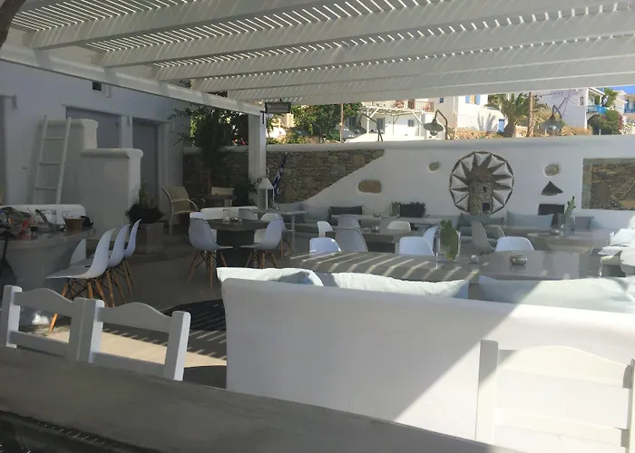 Flaskos Luxury شقة فندقية 4*