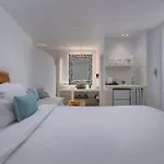 Flaskos Luxury Suites Apart Otel Agios Stefanos (Mykonos)