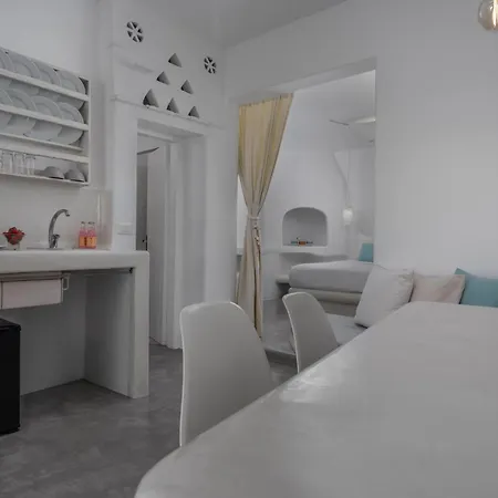 Flaskos Luxury 아파트호텔